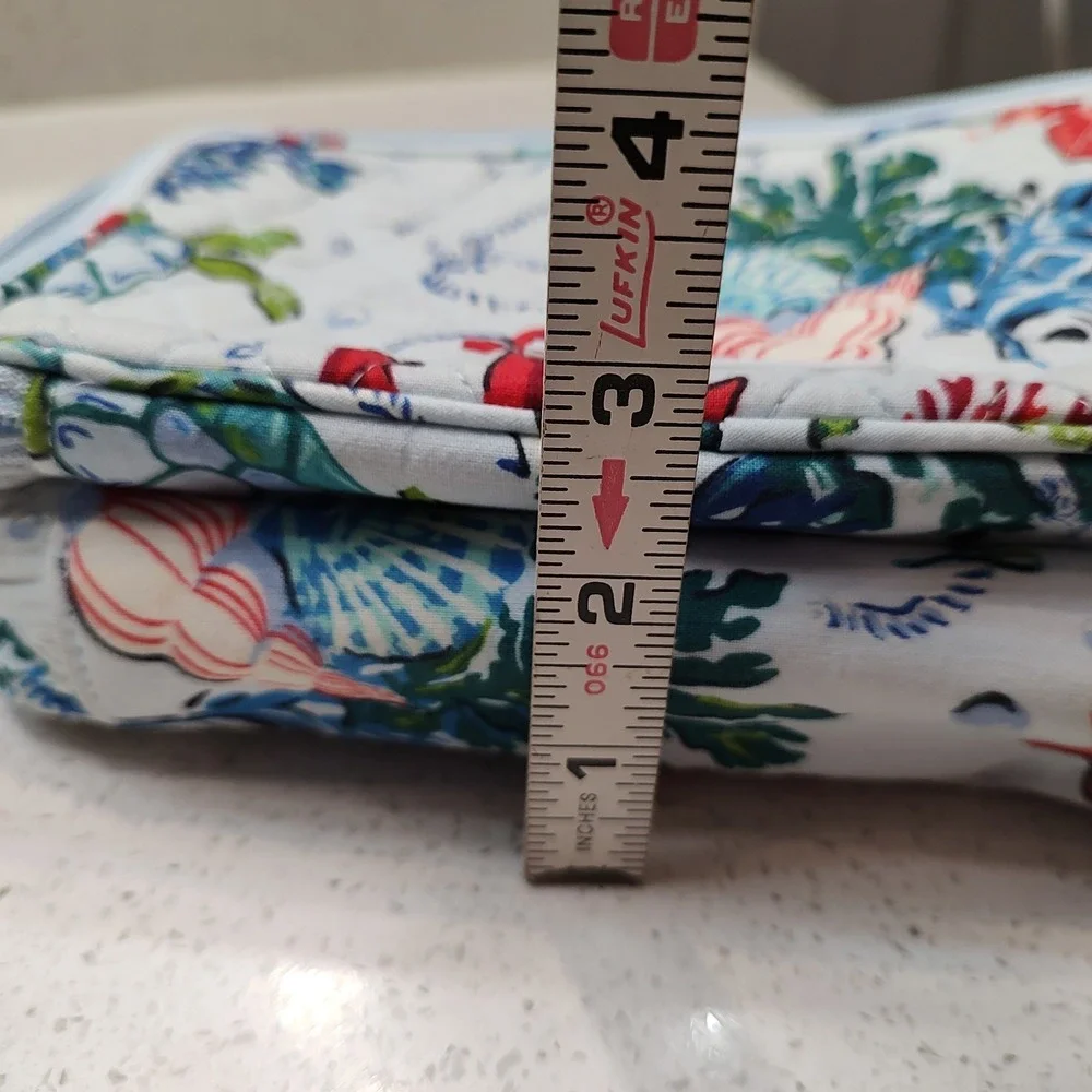 Vera Bradley Shore Thing Makeup Bag Zipper Handle Blie Coastal Turtle Shell Fish